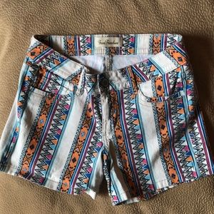 True Freedom shorts tribal pattern boho Sz 5